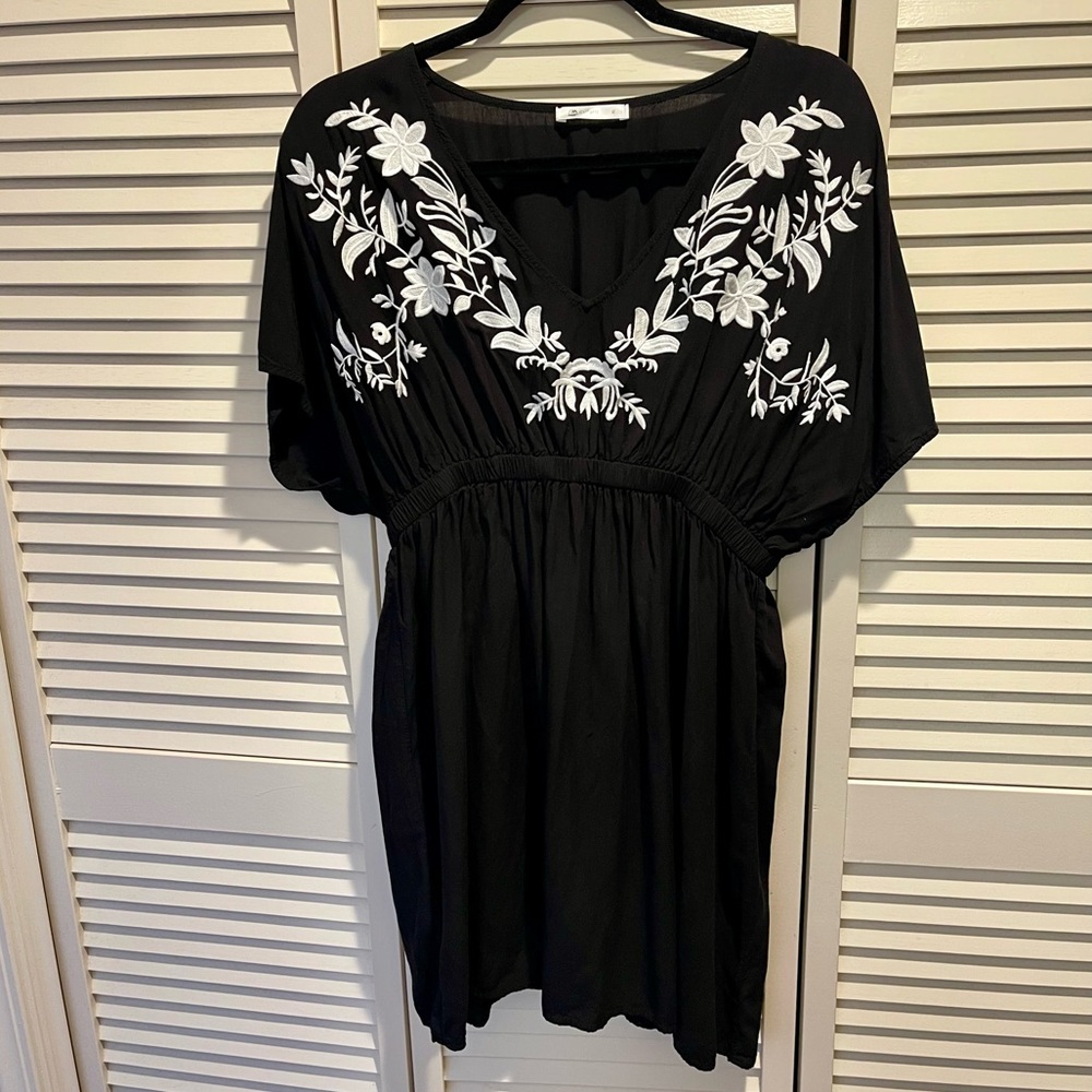 Zola Short Sleeve Print Embroidered Floral Pattern Dress - XL